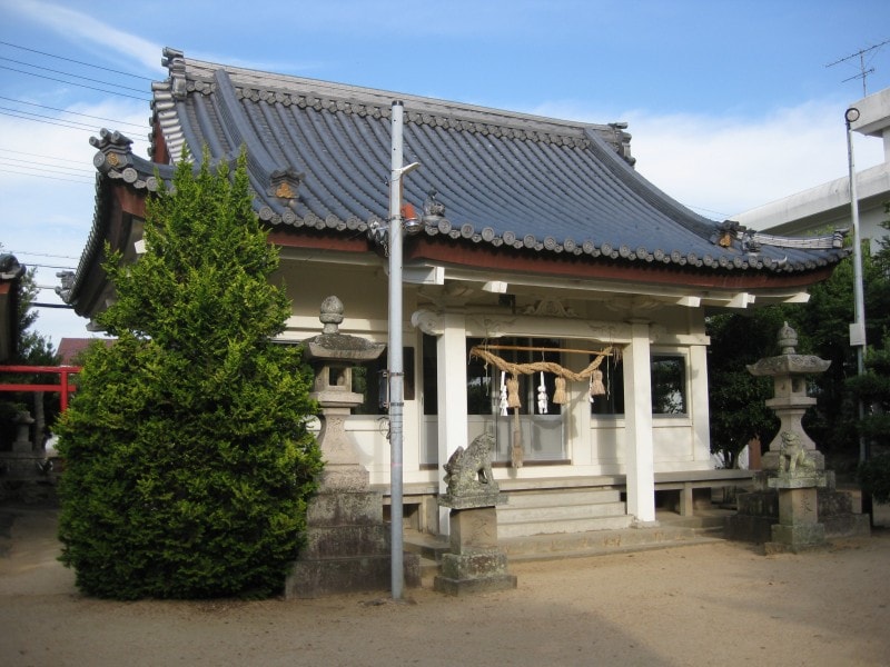 巌島神社の拝殿